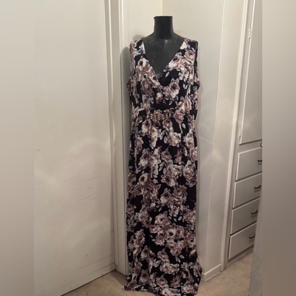 Love Black and Pink Floral Maxi Dress
